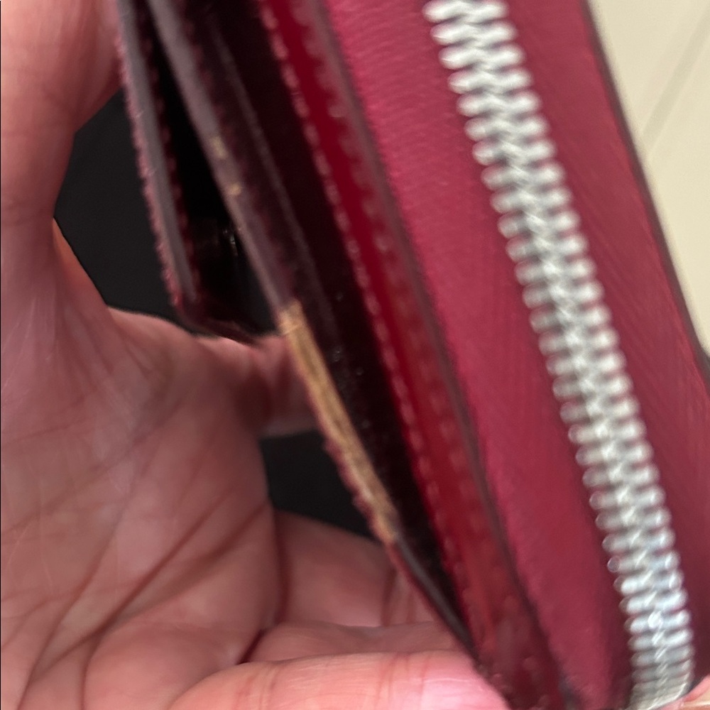 Cartier Red embossed leather zip around compact wallet - Picture 15 of 15